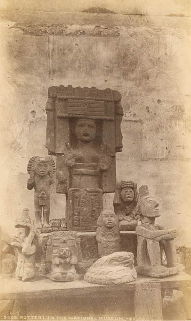 Título: Figuras antropomorfas en el Museo Nacional,  Pottery in the National Museum  Mexico , Colección: Felipe Teixidor, Lugar de asunto: México, D F , México, Fecha de asunto: ca  1890, Fecha de toma: ca  1890, Proceso: Positivo a la albúmina 