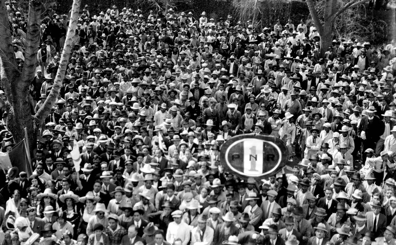 46775 Título: Aglomeración de militantes del Partido Nacional Revolucionario, Colección: Archivo Casasola, Autor: Casasola, Lugar de asunto: México, D F , México, Fecha de asunto: 1929, Fecha de toma: ca  1929, Proceso: Negativo de película de nitrocelulosa 