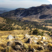 Un panorama a los 4000 msnm de los pastizales y laderas del Citlaltépetl  Un día tengo planeado caminar por todo el cauce del Jamapa  Pico de Orizaba, Veracruz
