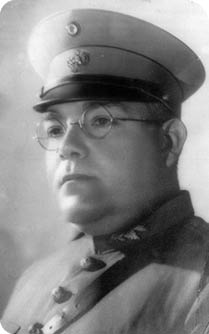 20655 Título: Gildardo Magaña, general, retrato Colección: Archivo Casasola, Autor: Casasola, Lugar de asunto: México, Fecha de asunto: ca  1932, Fecha de toma: ca  1932, Proceso: Negativo de película de nitrocelulosa    